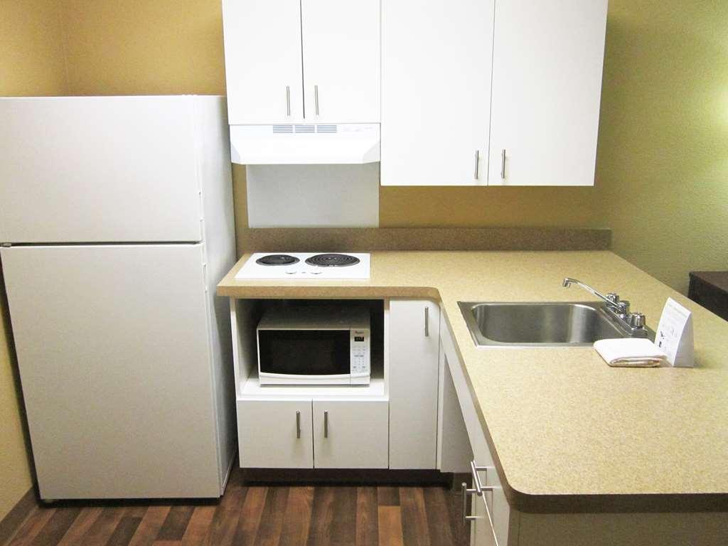 Extended Stay America Suites - Dayton - North Shiloh Room photo